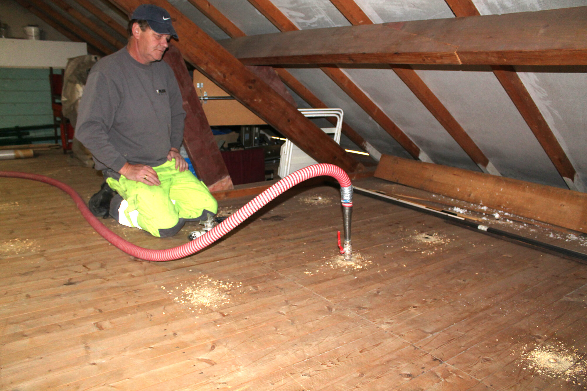 Knauf Supafil Timber Frame zoldervloerisolatie